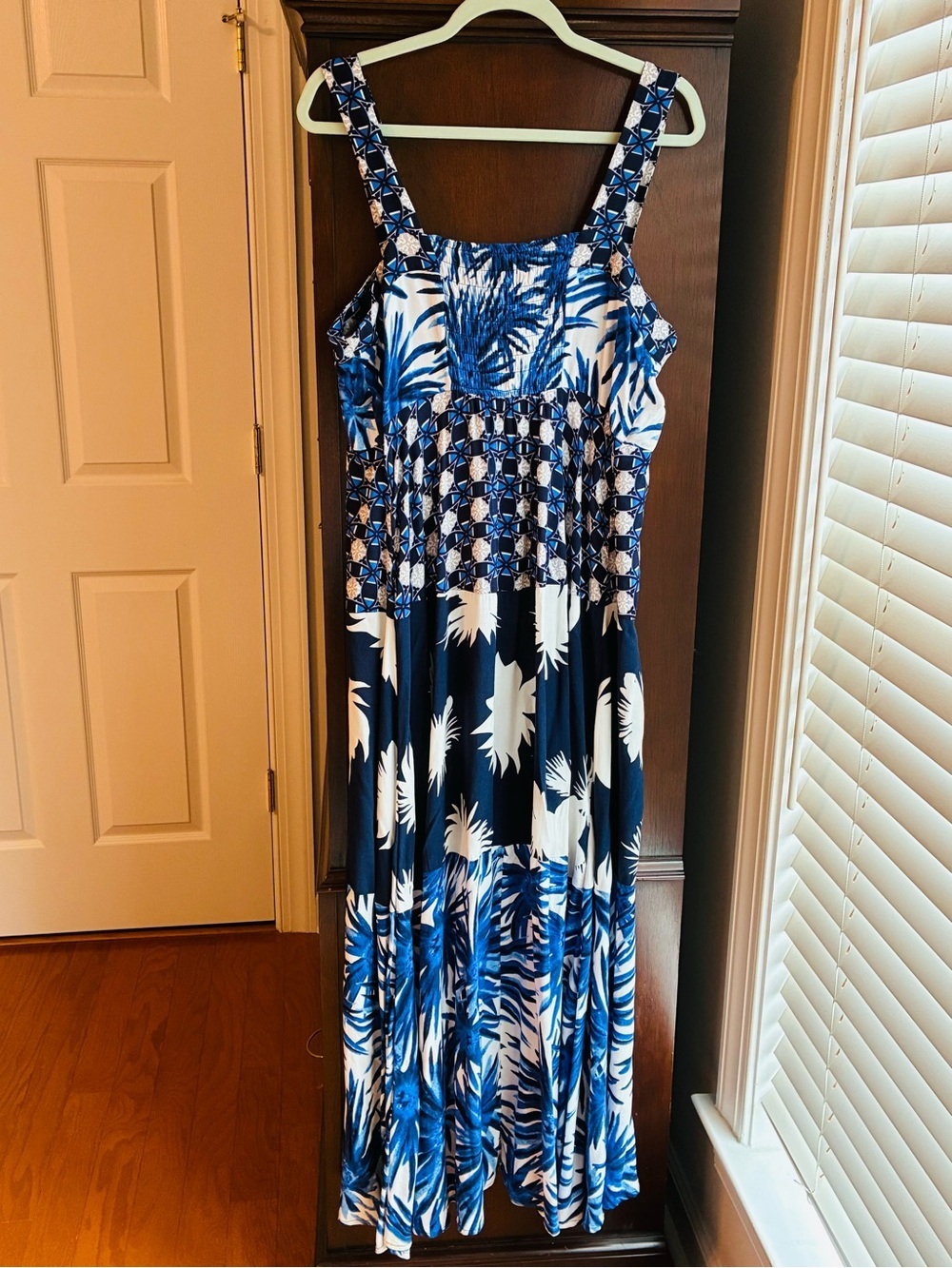 1.STATE Beach Blue Tropical Maxi Dress Size Large - Picture 7 of 8